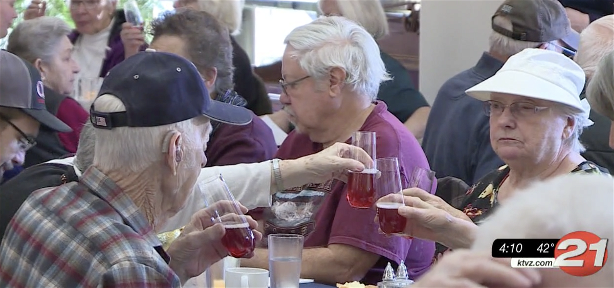Free Thanksgiving lunches are being offered at senior centers around the High Desert, including one held Thursday in La Pine. 