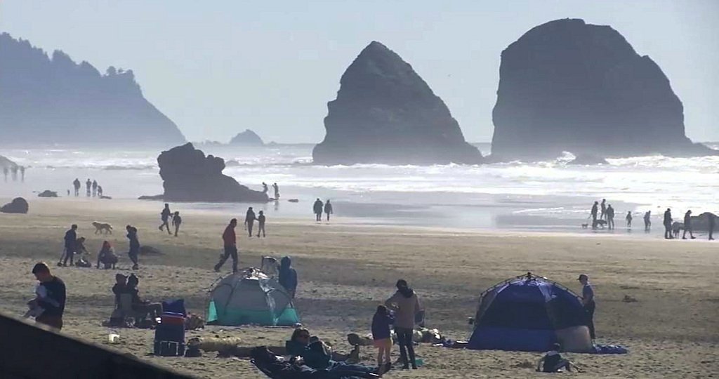 Despite COVID-19 and pleas for people to stay home except for essential needs, tourists flocked to the Oregon coast on Saturday
