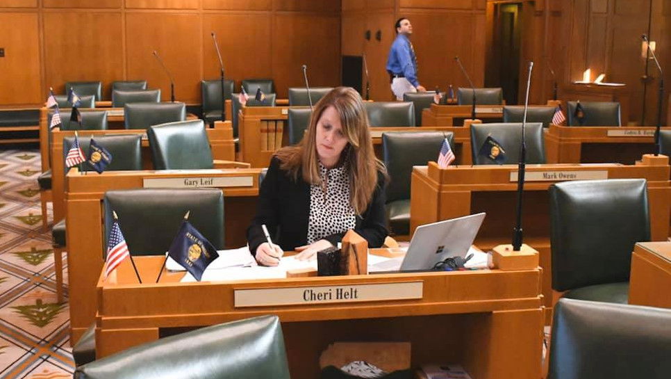 Rep. Cheri Helt explains why she's stayed at the Capitol - KTVZ