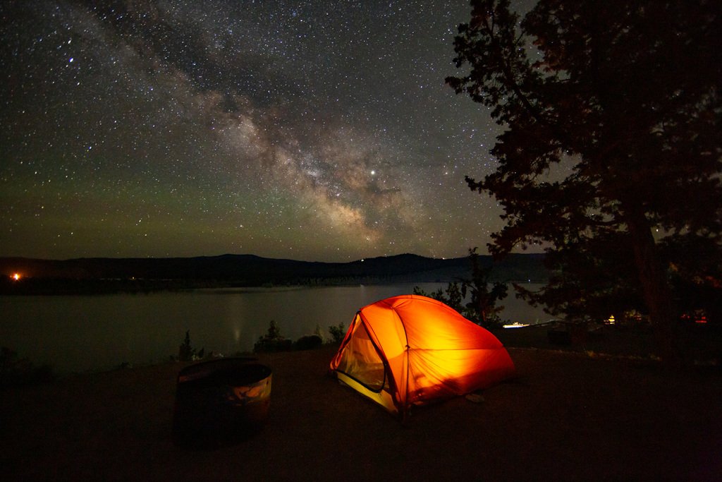 Night camping under the stars at Prineville Reservoir State Park