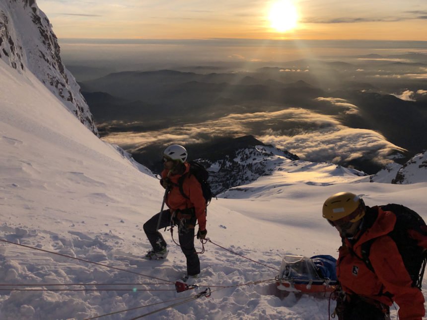 Rescuers with injured patient Mount Hood 523