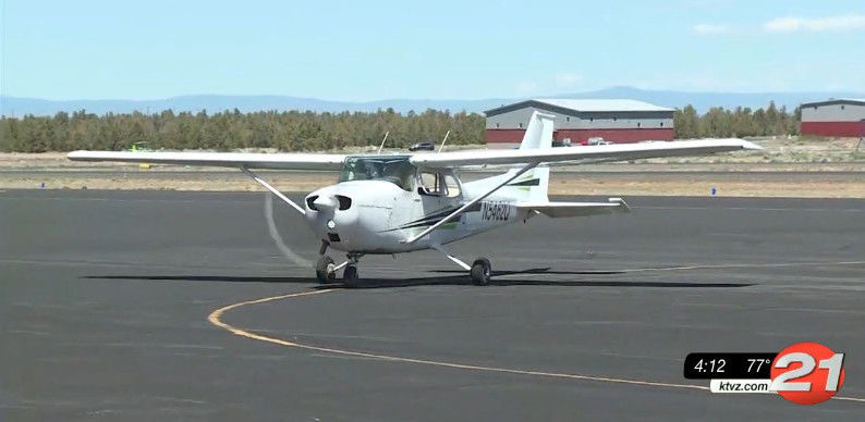 Bend Airport Businesses Object To Rent Hike KTVZ   Bend Airport Plane723 