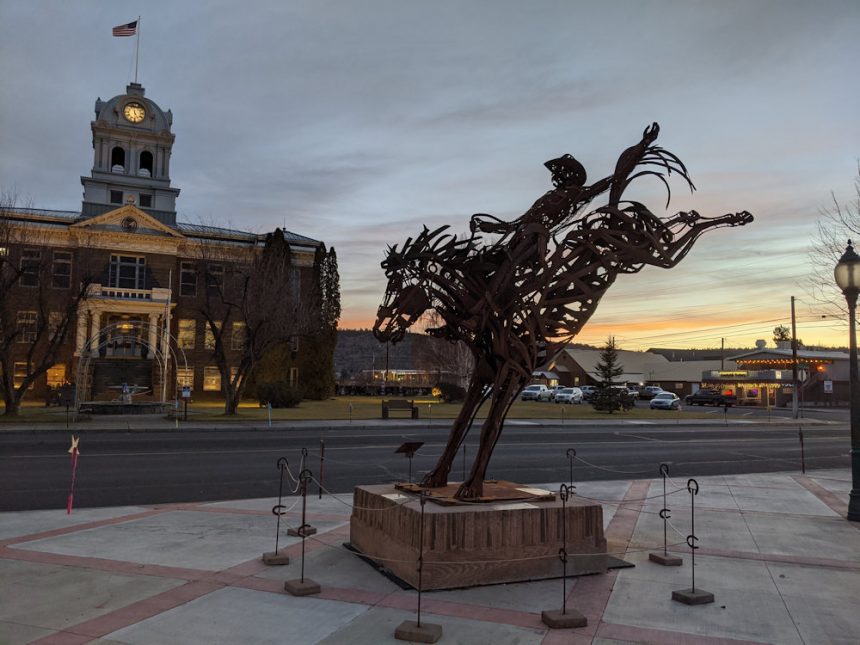 Prineville set to dedicate 'War Paint' sculpture honoring legendary