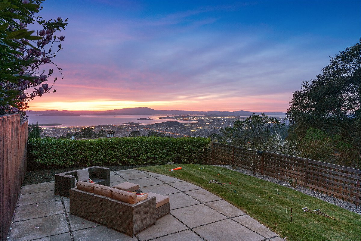 <i>Open Homes Photography</i><br/>This Berkeley