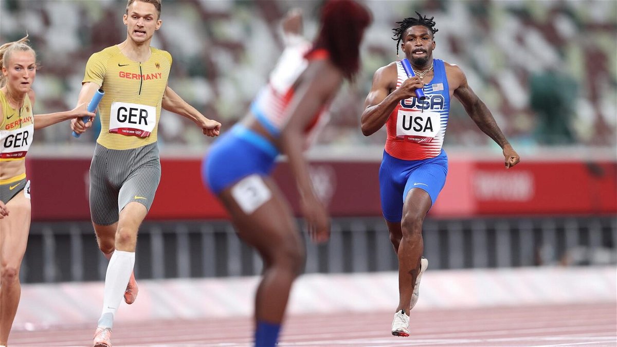 Elija Godwin of Team United States competes in the Mixed 4x400 metres relay round 1