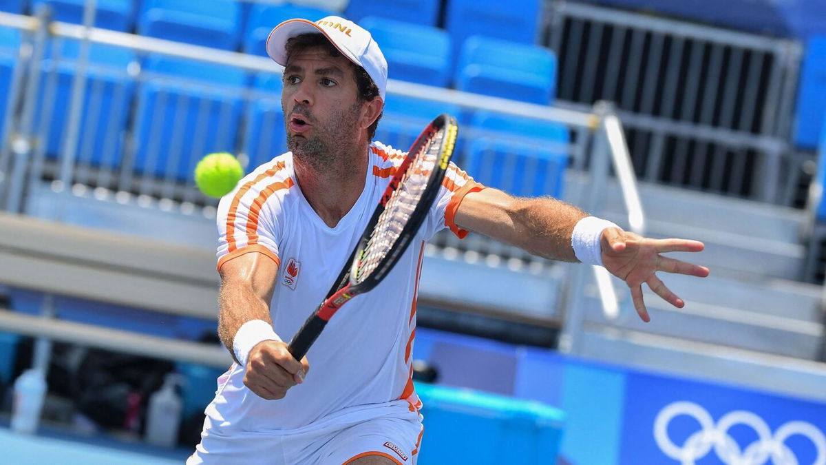 Jean-Julien Rojer competes