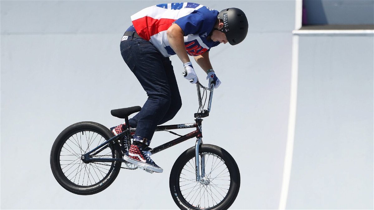 Hannah Roberts wins silver with huge BMX freestyle run
