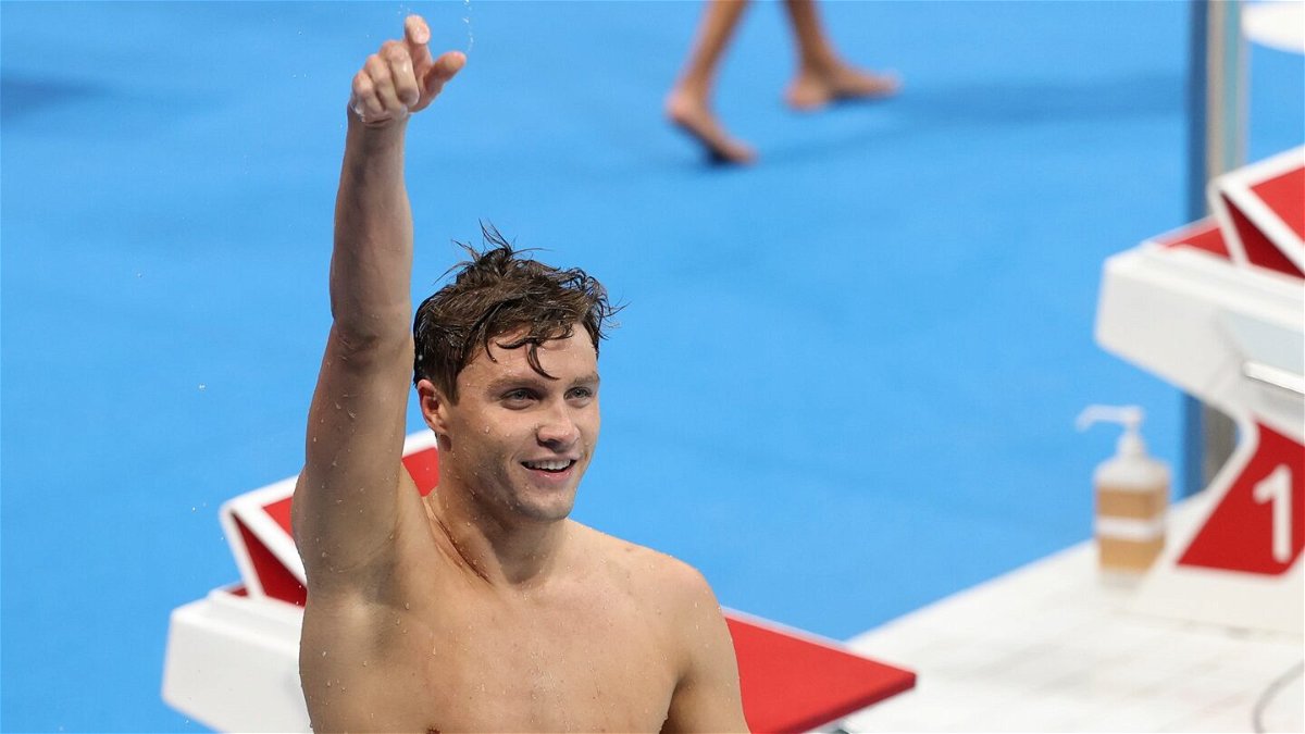 Bobby Finke wins the men's 1500m freestyle for his second gold medal of the Tokyo Olympics.