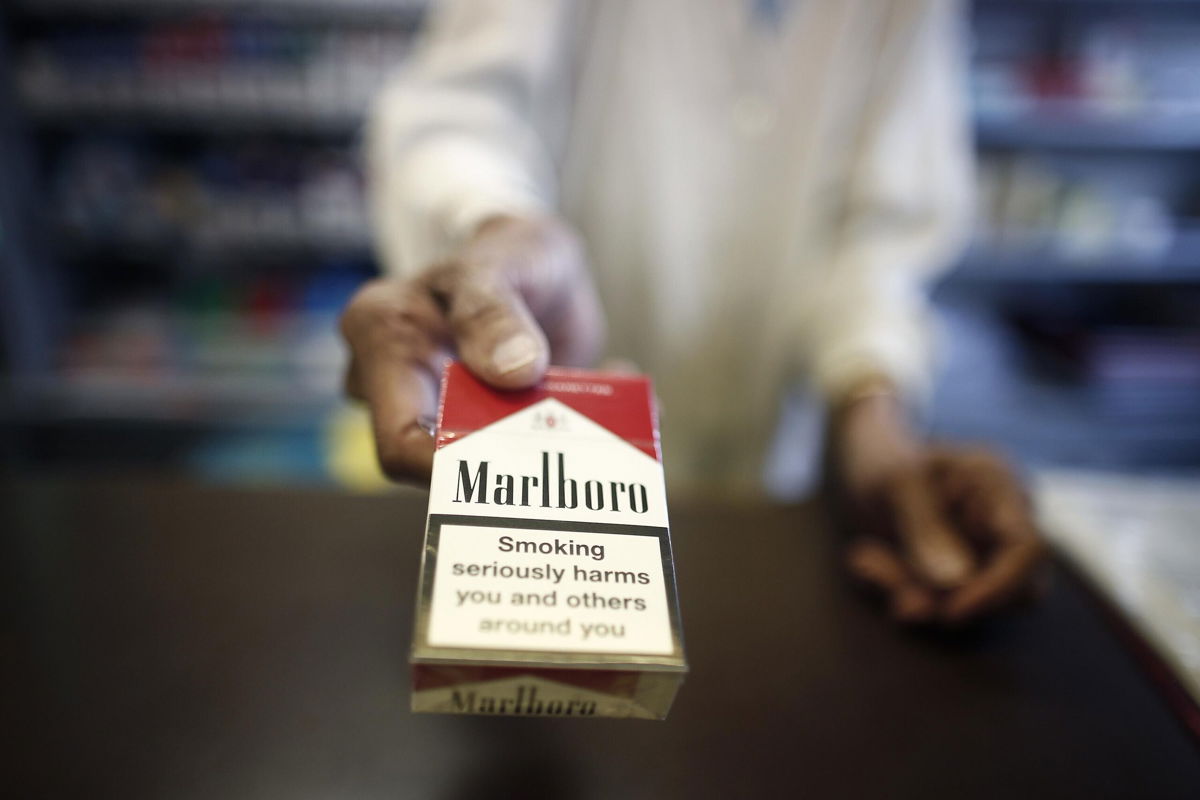 <i>Simon Dawson/Bloomberg/Getty Images</i><br/>A packet of Marlboro cigarettes