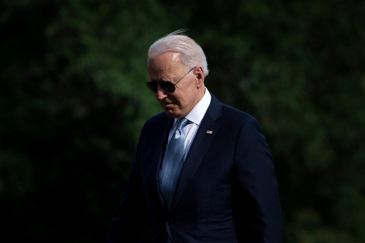 <i>BRENDAN SMIALOWSKI/AFP/Getty Images</i><br/>US President Joe Biden walks from Marine One on the South Lawn of the White House July 13