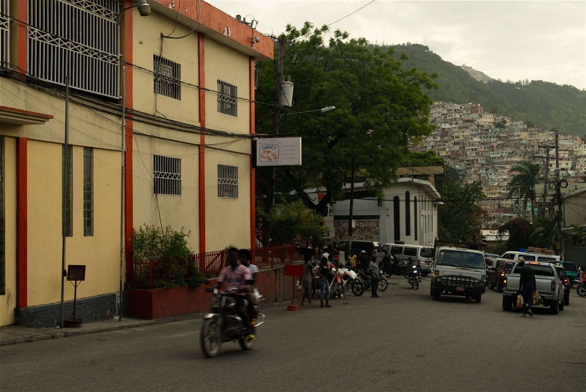 <i>David van Blohn for CNN</i><br/>The Port-au-Prince street where investigators examined bodies apparently belonging to Colombians Mauricio Javier Romero and Giraldo Duberney Capador.