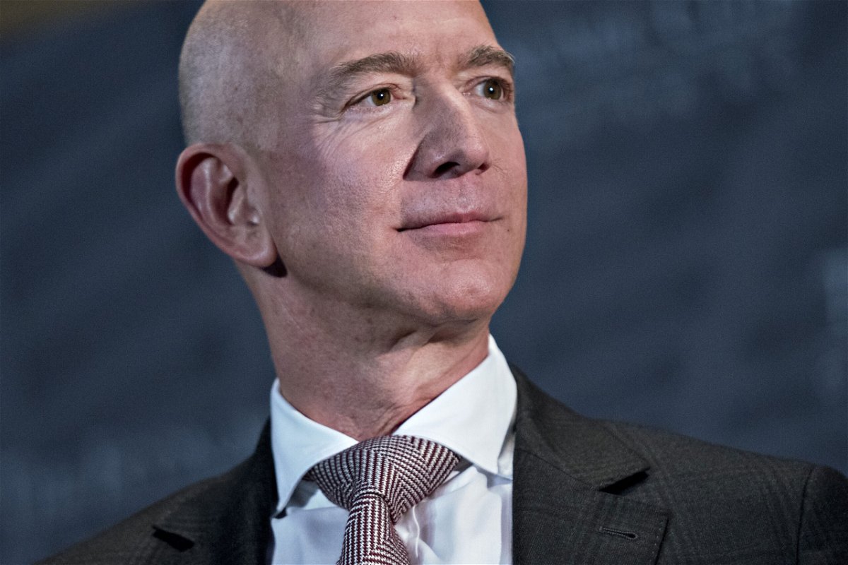 <i>Andrew Harrer/Bloomberg/Getty Images</i><br/>The Smithsonian said Thursday that Jeff Bezos will donate $200 million to the museum