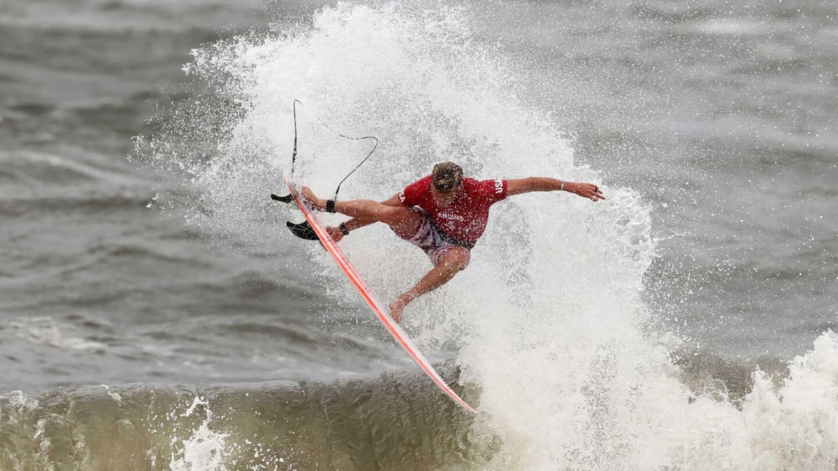 Kolohe Andino eliminates John John Florence in Round 3