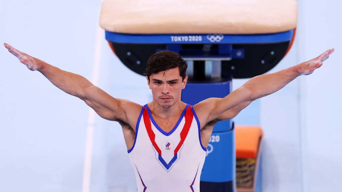 Artur Dalaloyan sticks 14.933 vault in team final