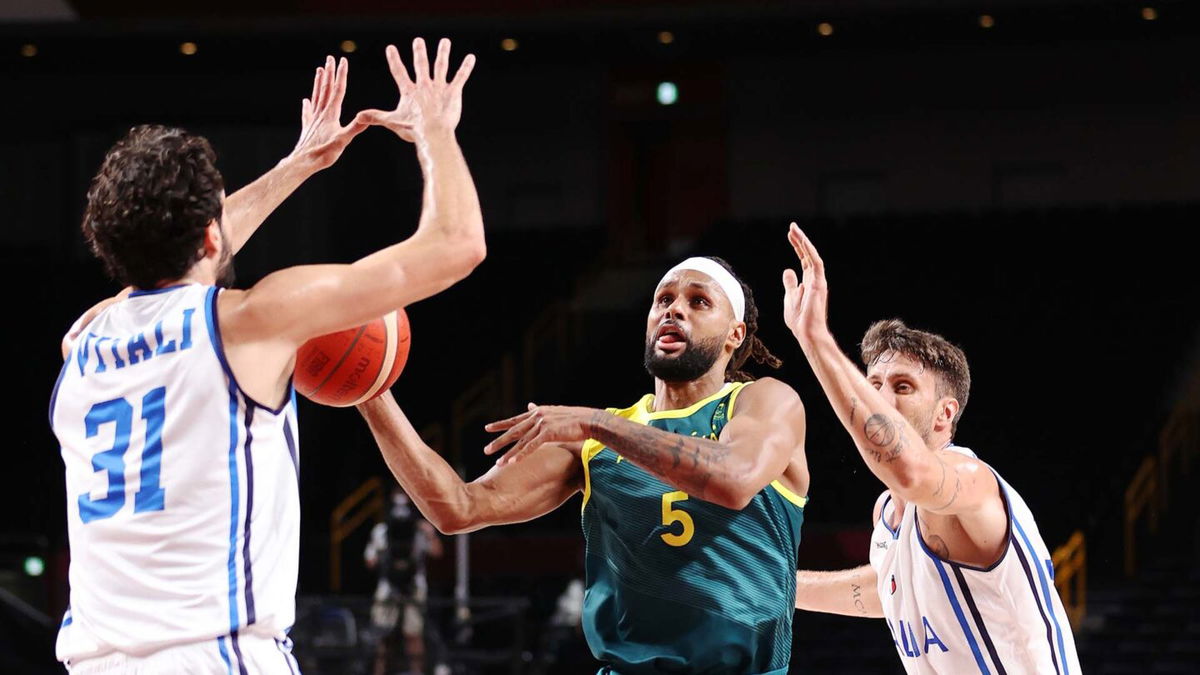 Australia men's basketball earns tough win against Italy