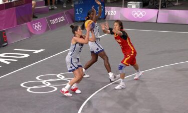 Plum sinks game-winner in tight 3x3 basketball game vs China