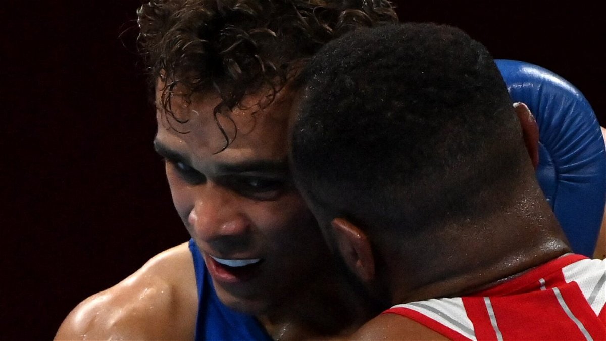 Moroccan boxer attempts to bite opponent's ear at Olympics