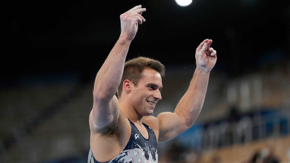 Sam Mikulak finishes 12th in individual all-around final