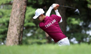 Thai golfer hits the flagstick