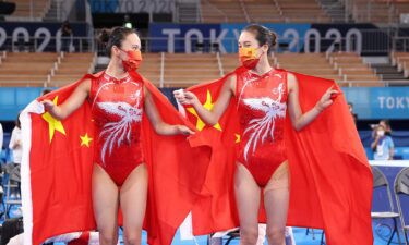 China sweeps gold