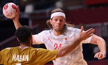 Denmark handles Bahrain in Group B play