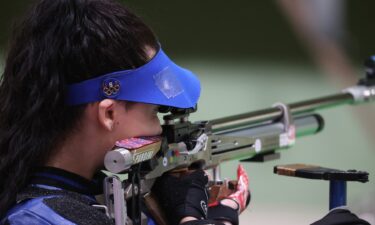 American Mary Tucker battles in air rifle final