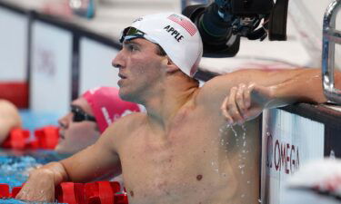 Zach Apple finishes second in men's 100m freestyle heat