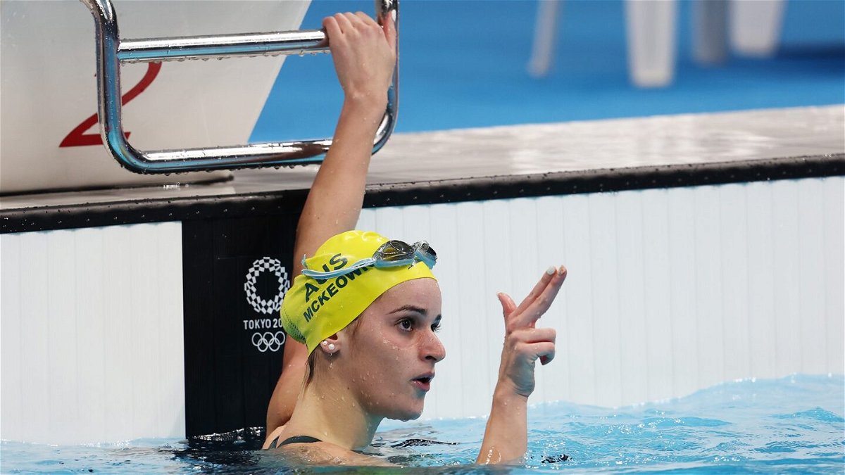 Australia's Kaylee McKeown takes gold in 200m backstroke