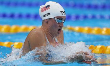 Annie Lazor advances to 200m breaststroke final