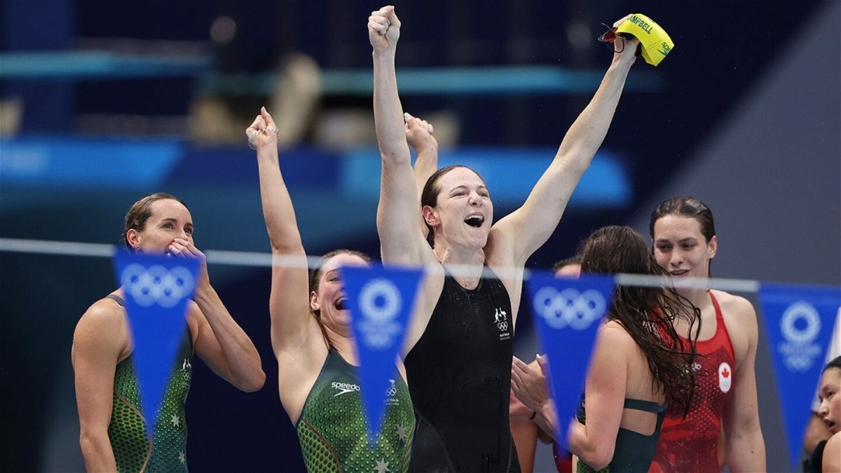 Australia wins 4×100m medley relay