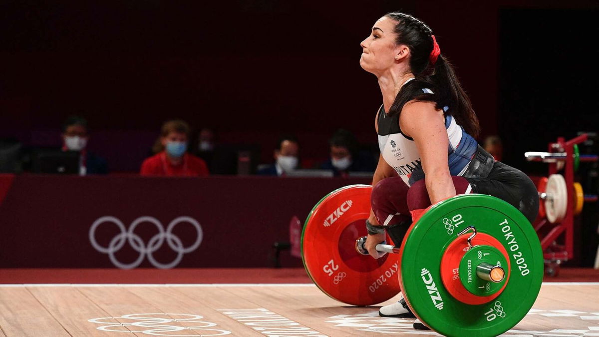 Sarah Davies squats down to begin a lift