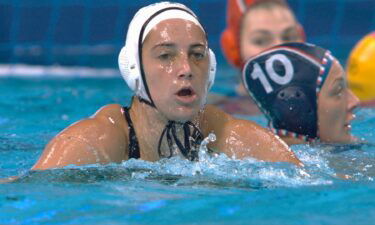 U.S. women rout ROC in water polo bounce-back game
