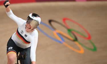 Germany sets world record to win women's team pursuit