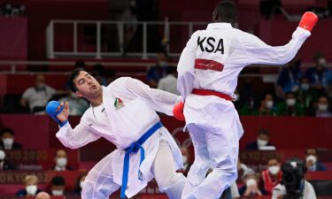 Hamedi DQ'd for kicking too hard; Ganjzadeh wins kumite gold