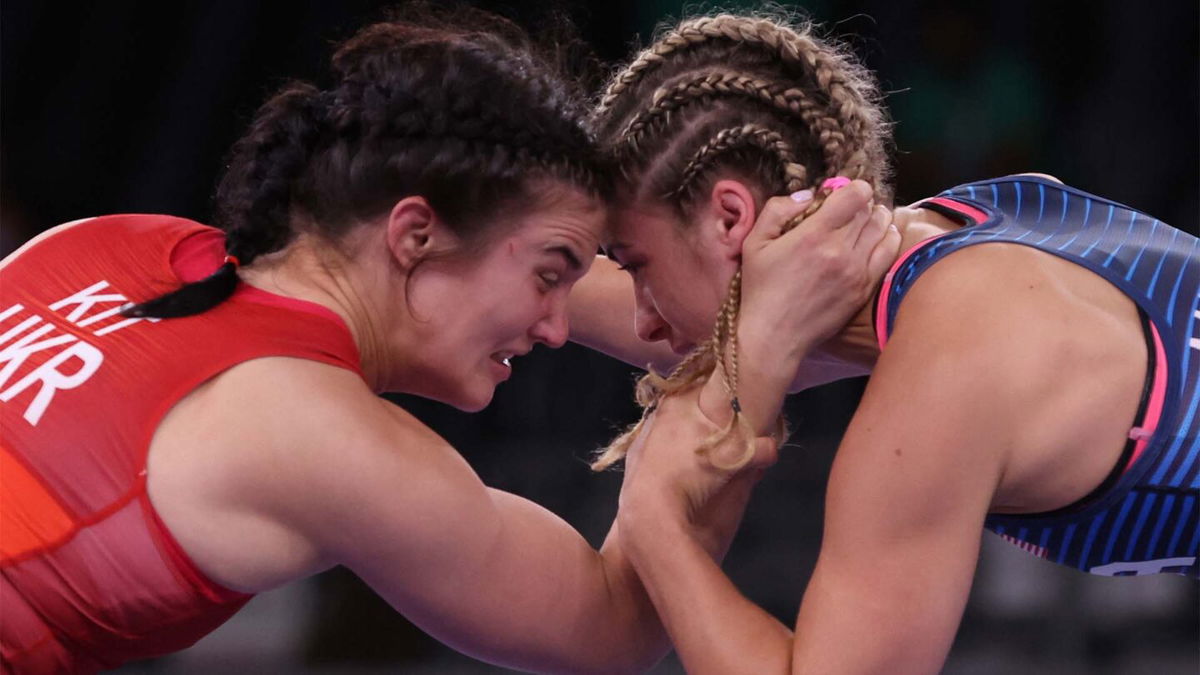 Maroulis rolls over Kit in 57 kg quarterfinals