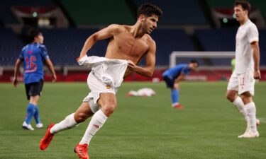 Marco Asensio celebrates his goal against Japan in the men's soccer semifinal.