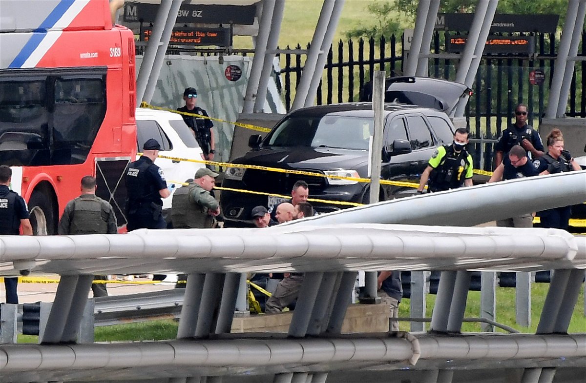 <i>Olvier Douliery/AFP/Getty Images</i><br/>The suspect in the violent attack outside the Pentagon on Tuesday has been identified as 27-year-old Austin William Lanz of Georgia.