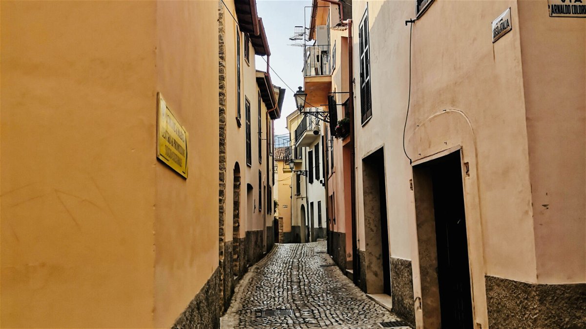 <i>Courtesy Proloco Maenza/Giulia Ciotti</i><br/>The town's narrow streets and alleyways are filled with history.