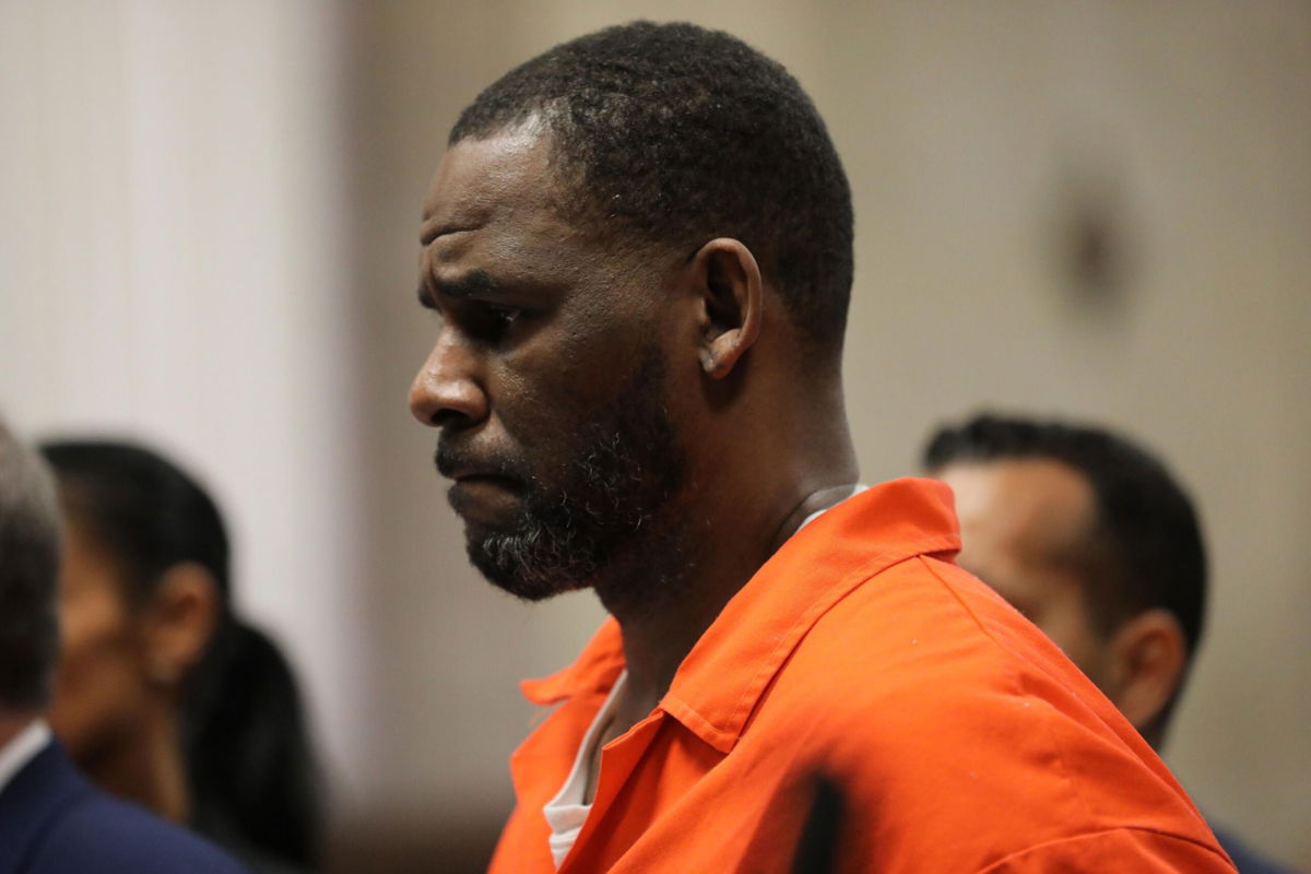 <i>Antonio Perez/Pool/Getty Images</i><br/>R Kelly's physician testifies Thursday the singer had herpes since at least 2007 as prosecutors allege he knowingly infected people. Kelly here appears during a court hearing on September 17
