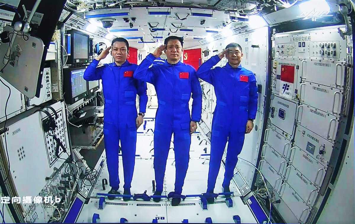 <i>Yue Yuewei/Xinhua/AP</i><br/>Chinese astronauts