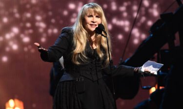 Rock icon Stevie Nicks has canceled a string of upcoming US shows due to concern over the rising number of Covid-19 cases.
