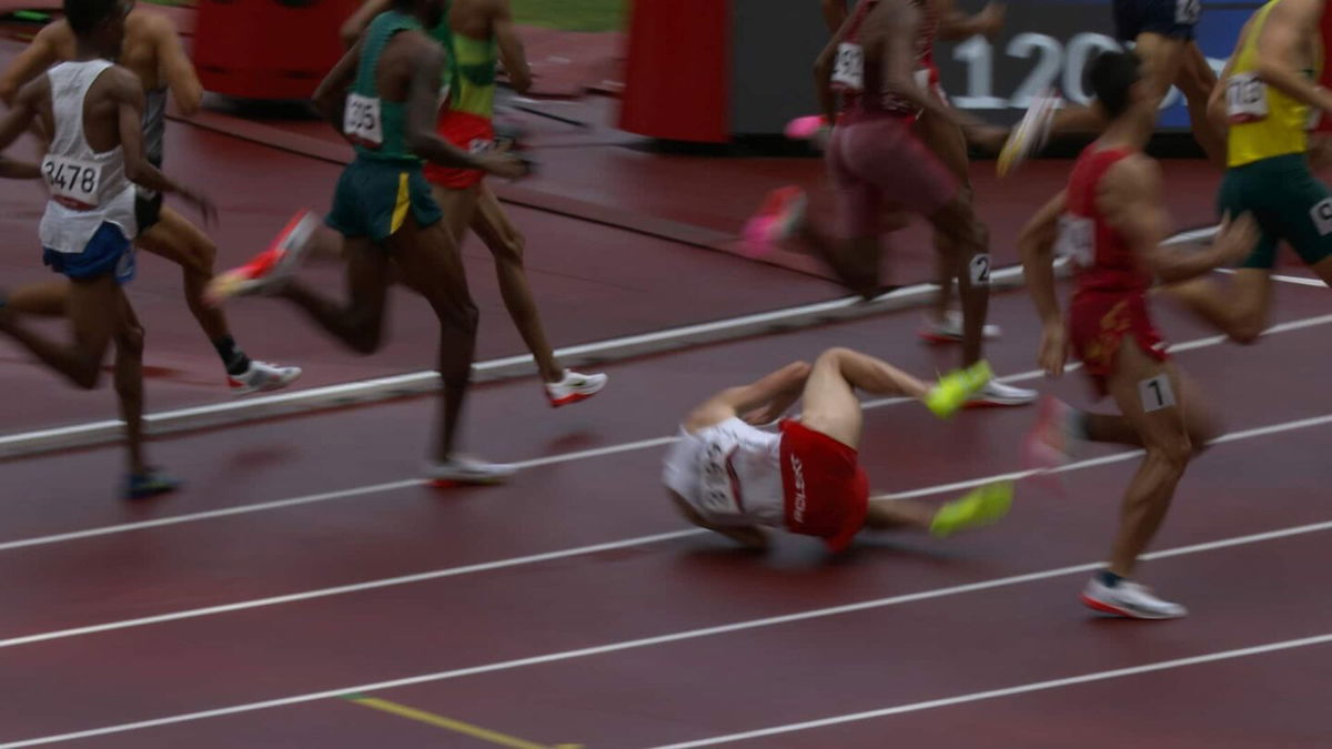 Centrowitz does minimum for 2nd in 1500m heat