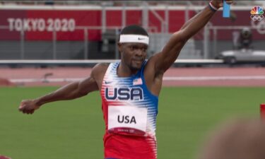 Benjamin anchors U.S. men 4x400m relay to easily win gold