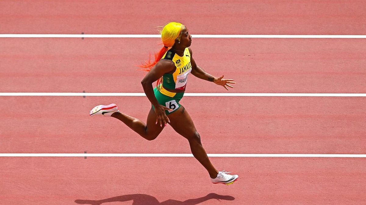 Fraser-Pryce shuts it down in 200m semi