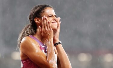 McLaughlin rises up in downpour to make first Olympic final