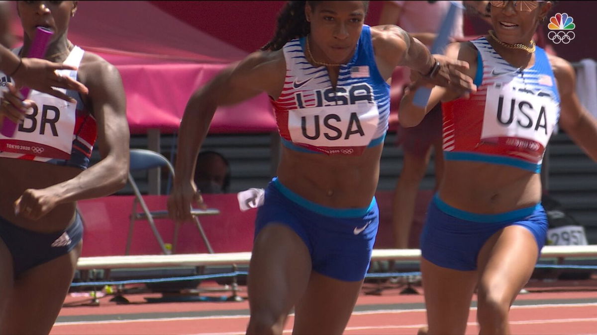 U.S. women take 2nd to Great Britain in 4x100m heat