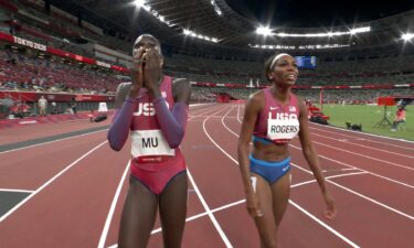 Teen phenom Athing Mu wins 800m gold