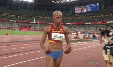 Rojas wins Olympic triple jump gold with 15.67m world record