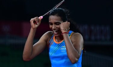 India's PV Sindhu wins women's badminton bronze