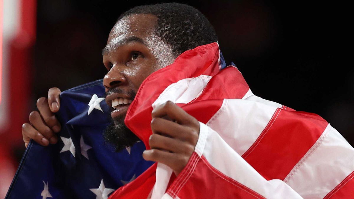 Durant carries Team USA's men to another basketball gold